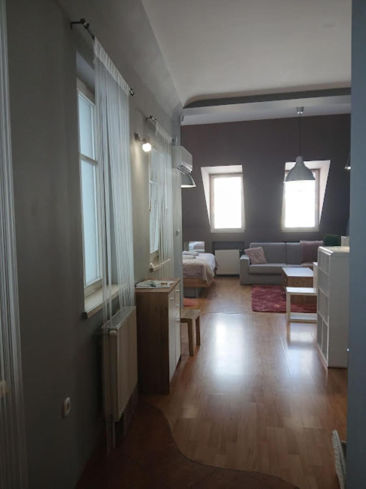 Soda Apartman Дьёр Экстерьер фото