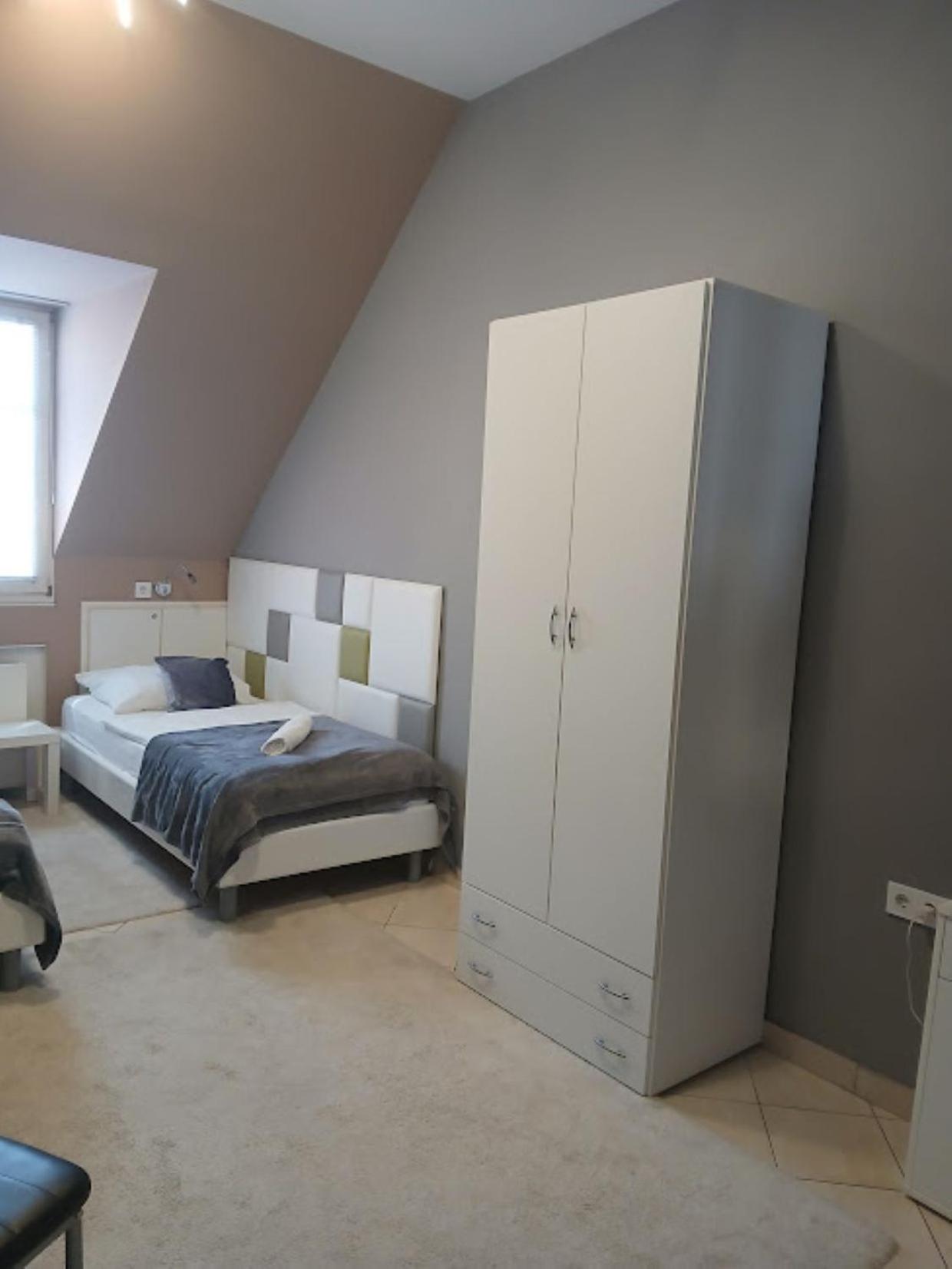 Soda Apartman Дьёр Экстерьер фото
