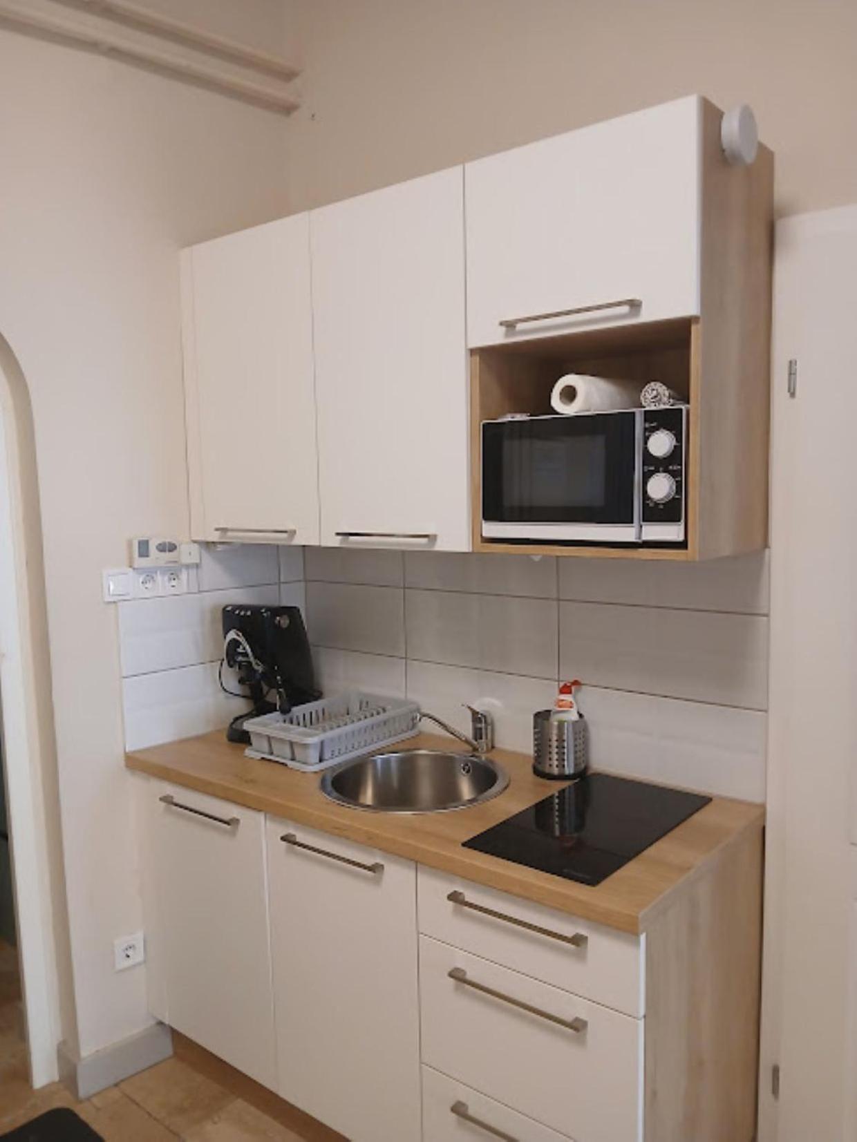 Soda Apartman Дьёр Экстерьер фото
